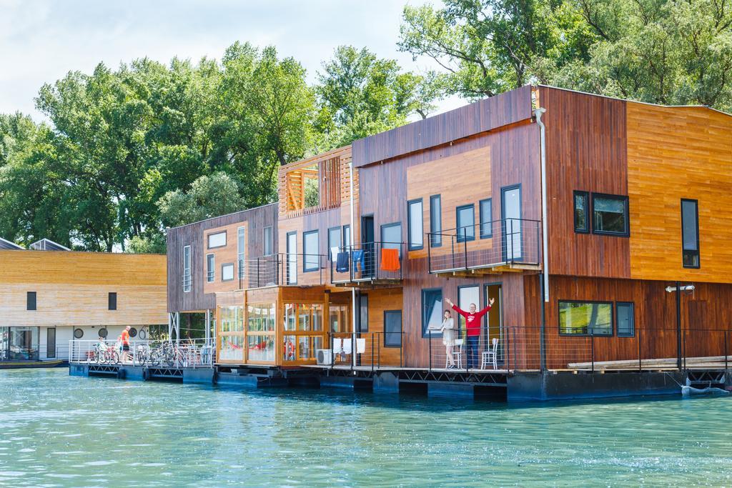 Arkabarka 2- Floating Dream Rooms And Apartments Belgrado Exterior foto
