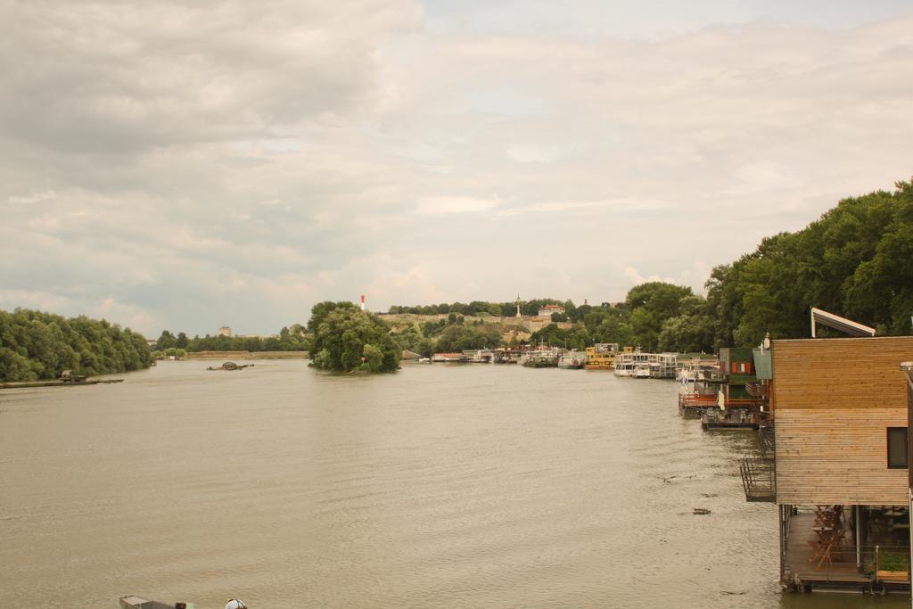 Arkabarka 2- Floating Dream Rooms And Apartments Belgrado Exterior foto