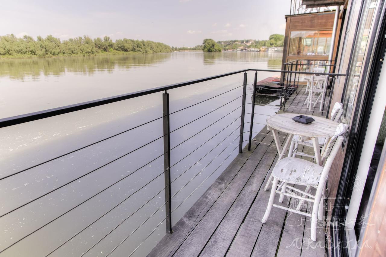 Arkabarka 2- Floating Dream Rooms And Apartments Belgrado Exterior foto